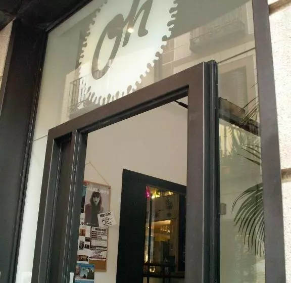 هاستل Oasis Backpackers' Toledo