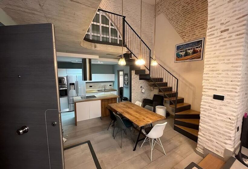 Apartamentos Living Sevilla Centro Maestranza