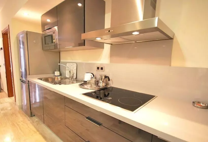 Apartamentos Living Sevilla Centro Maestranza