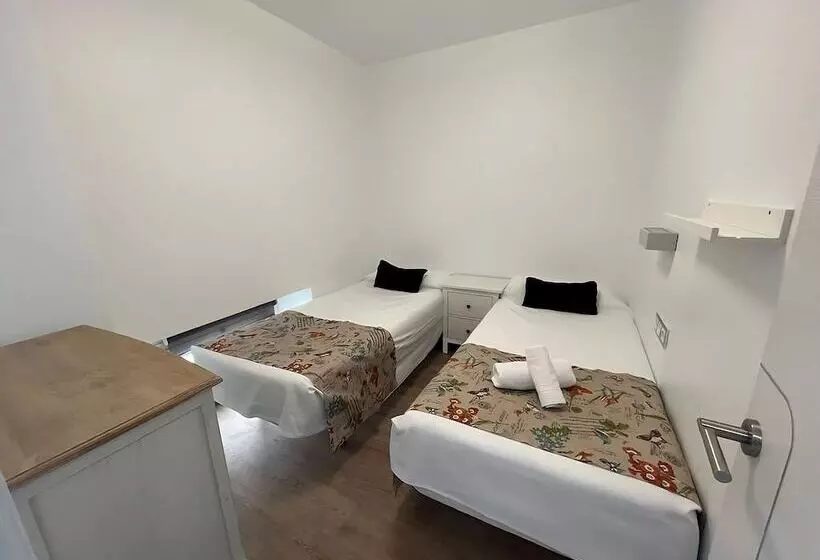 Apartamentos Living Sevilla Centro Maestranza