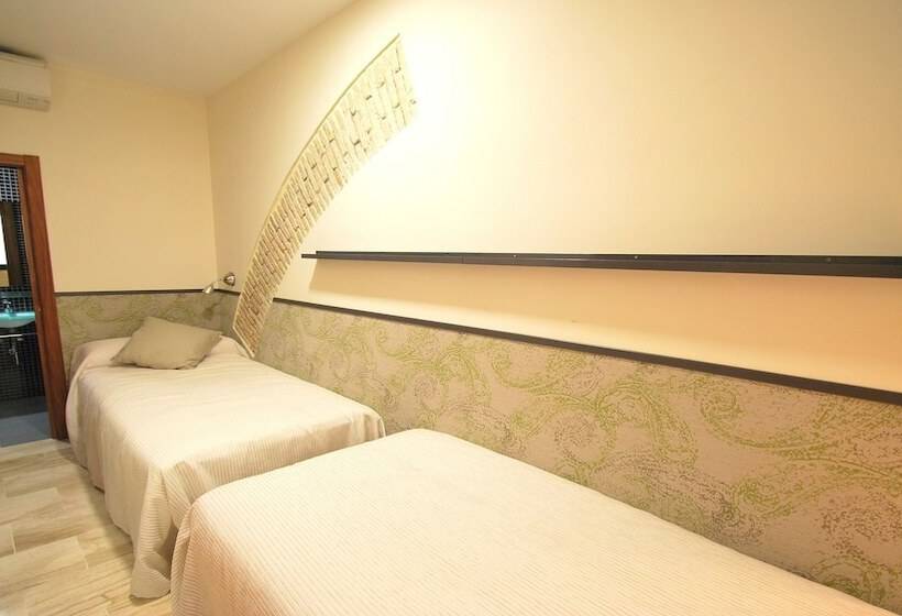 Apartamentos Living Sevilla Centro Maestranza