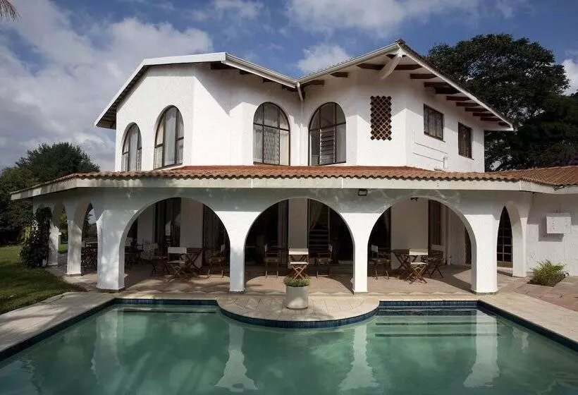 Bed and Breakfast Bizafrika Guest Lodge & Conference Center