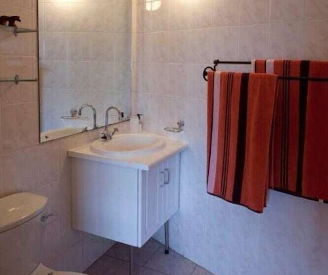 住宿加早餐  Bizafrika Guest Lodge & Conference Center