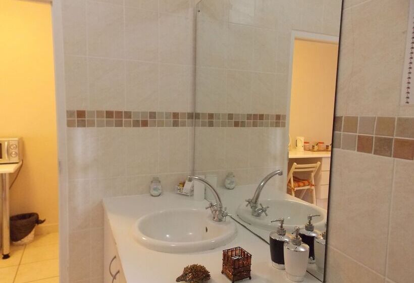 住宿加早餐  Bizafrika Guest Lodge & Conference Center