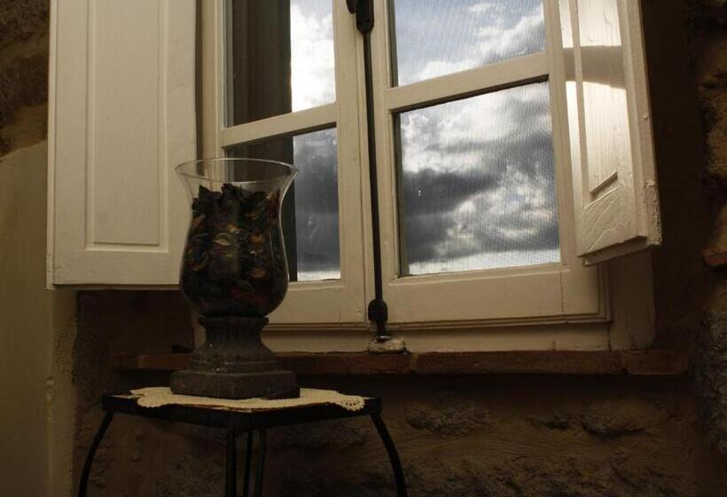 ベッドアンドブレックファースト Borgo Tepolini Country House