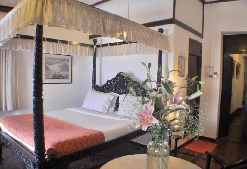 مبيت وإفطار Welcomheritage Panjim Inn