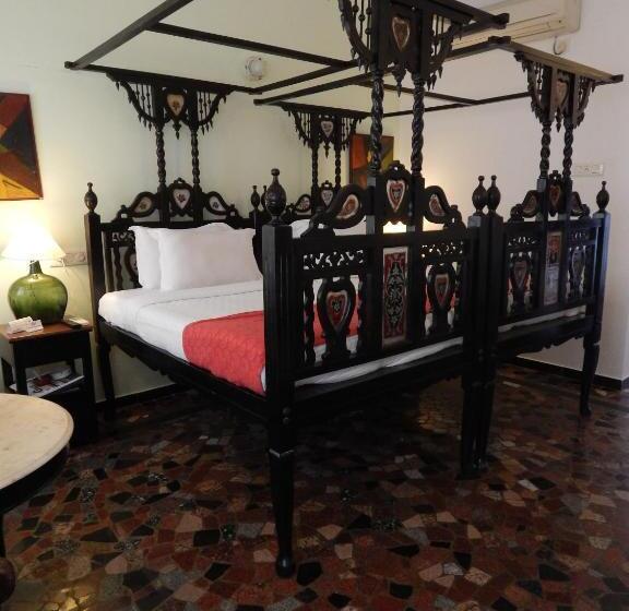 مبيت وإفطار Welcomheritage Panjim Inn