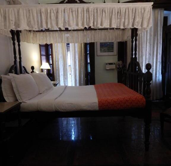 مبيت وإفطار Welcomheritage Panjim Inn