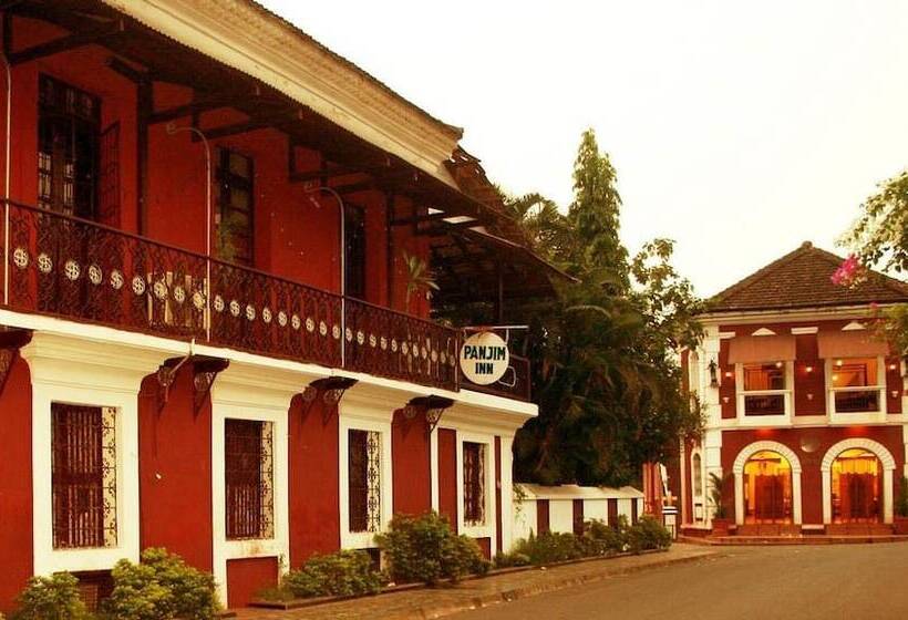 مبيت وإفطار Welcomheritage Panjim Inn