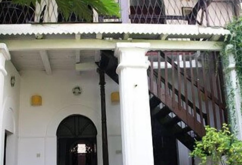 مبيت وإفطار Welcomheritage Panjim Inn