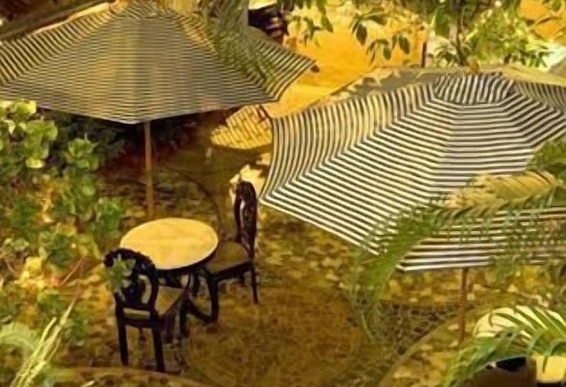 مبيت وإفطار Welcomheritage Panjim Inn