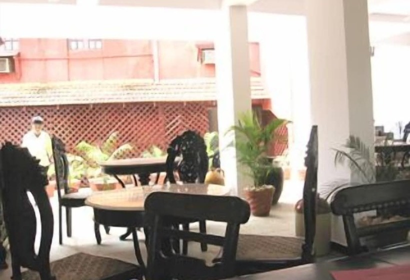 مبيت وإفطار Welcomheritage Panjim Inn