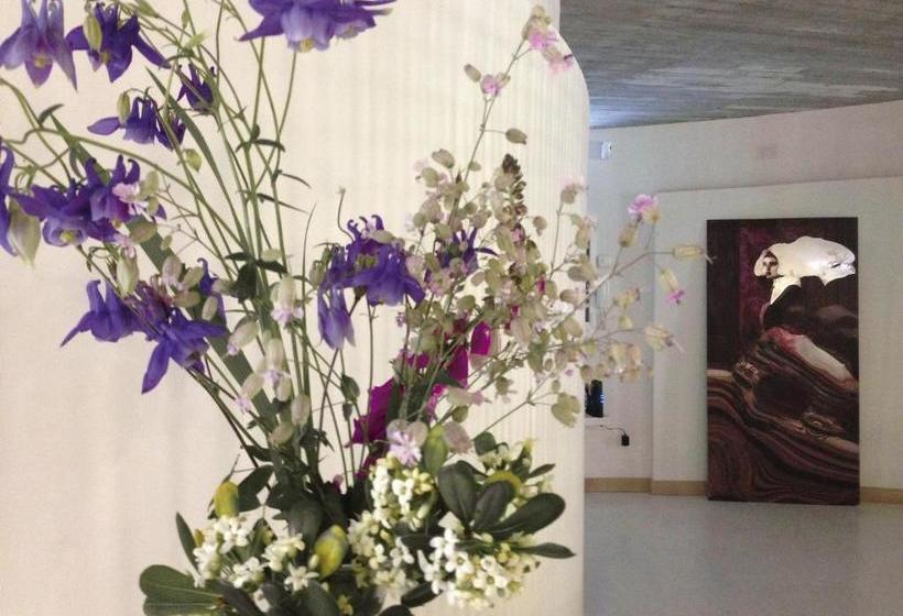 فندق Caeaclaveles