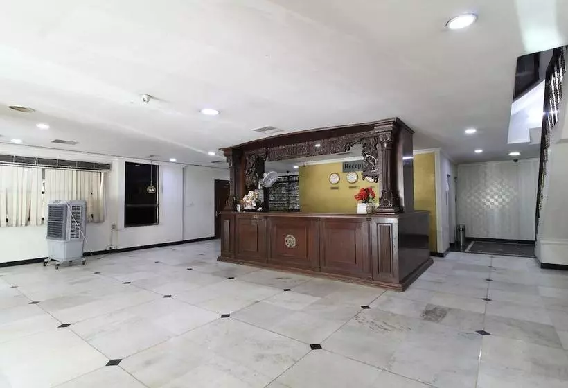 Отель Capital O 1780 Belsons Taj Mahal