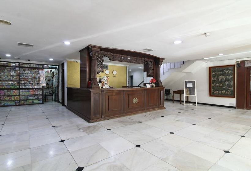 فندق Capital O 1780  Belsons Taj Mahal