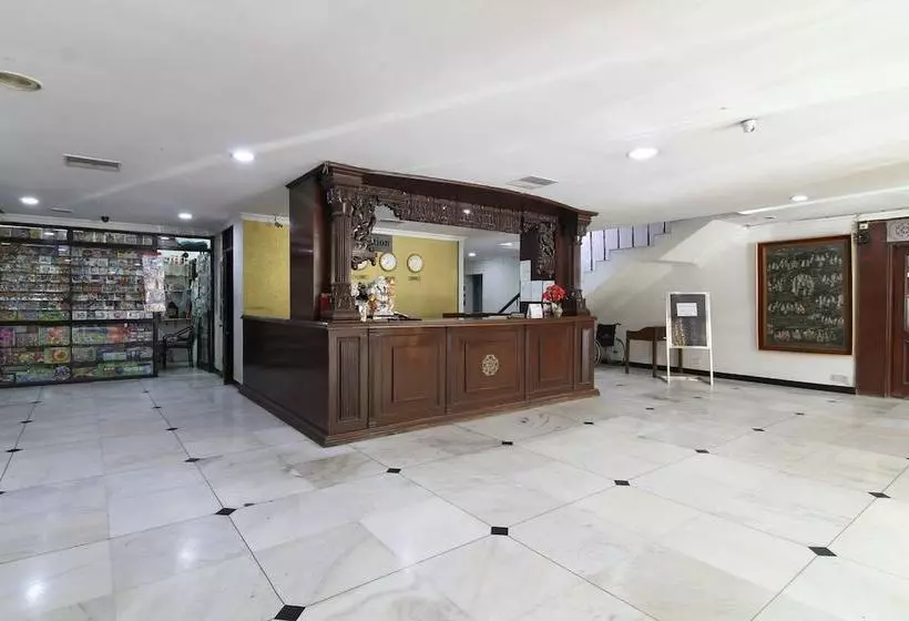 Отель Capital O 1780 Belsons Taj Mahal