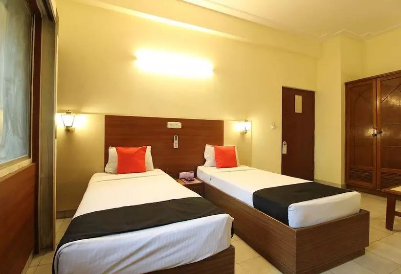 Отель Capital O 1780 Belsons Taj Mahal