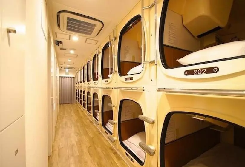 캡슐 호텔 Capsulevalue Kanda