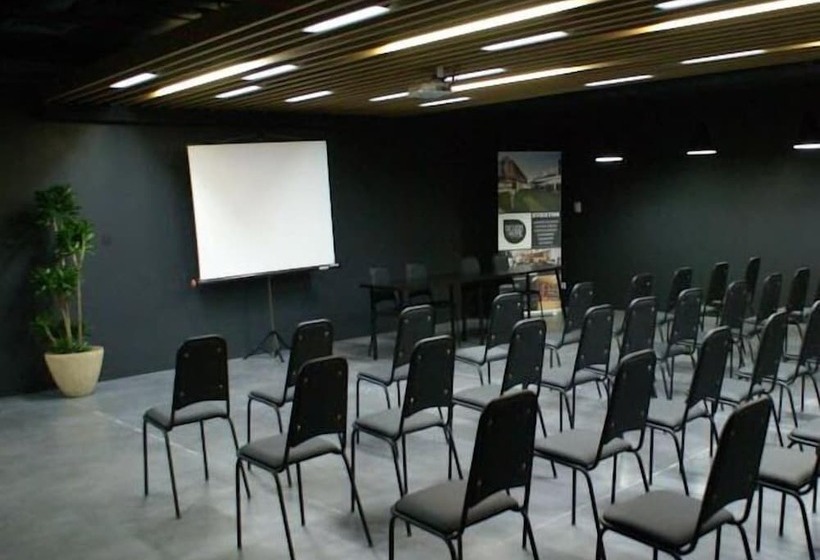 هتل Design & Wine