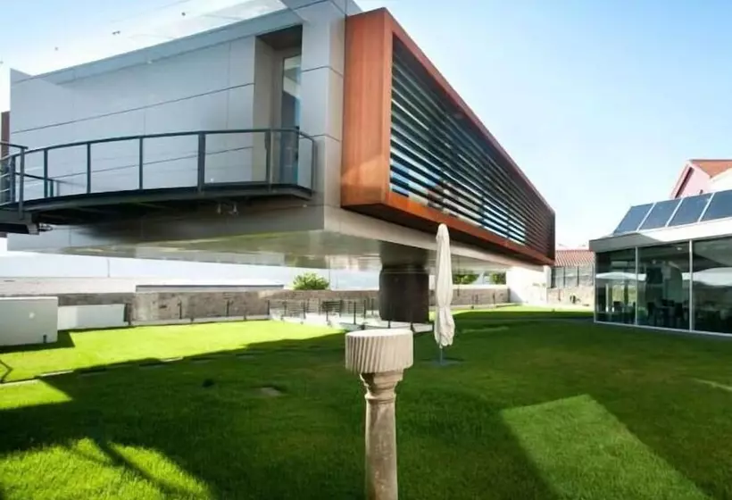 Отель Design & Wine