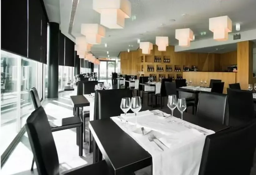 Отель Design & Wine