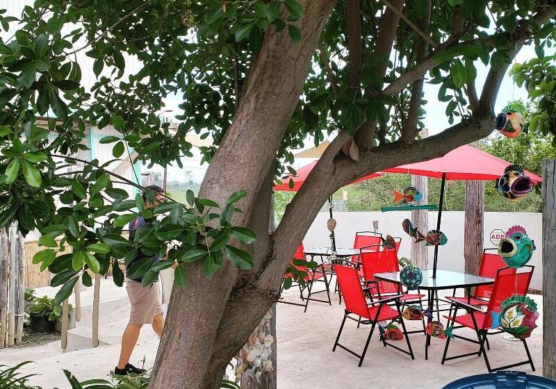 هتل La Jamaca Island Vibe