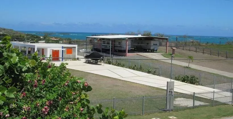 هتل La Jamaca Island Vibe