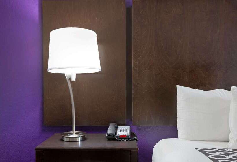 هتل La Quinta By Wyndham Pasadena North