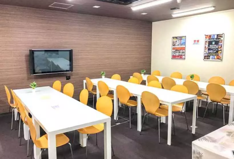 Hotel Livemax Budget Kobe