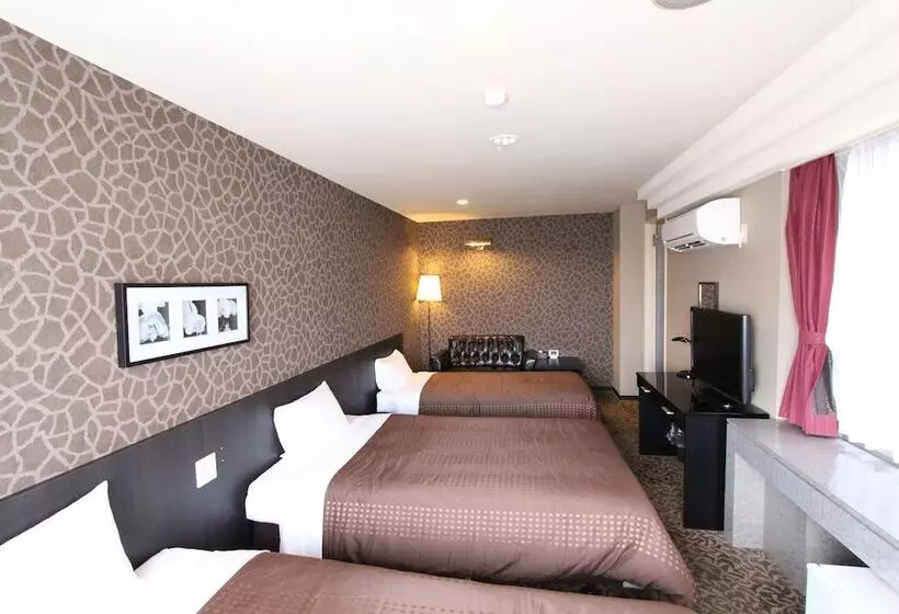 Hotel Livemax Budget Kobe