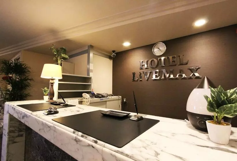Hotel Livemax Budget Kobe