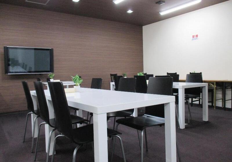 فندق Livemax Budget Kobe