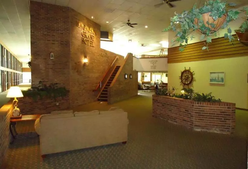 Magnuson Grand Hotel And Conference Center