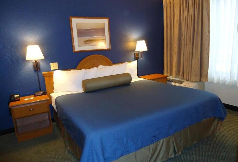 Magnuson Grand Hotel And Conference Center