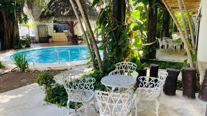 Mayan Art Hotel 10 Avenue