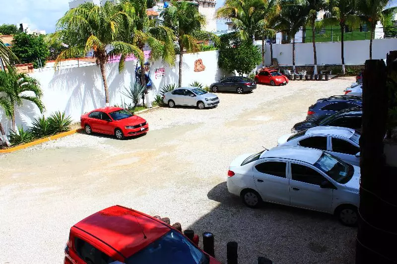 Mayan Art Hotel 10 Avenue