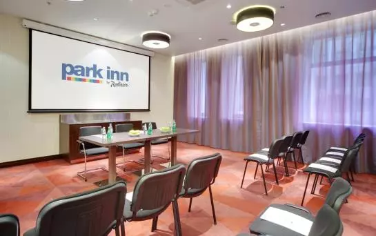 호텔 Park Inn By Radisson Donetsk