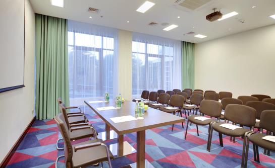 فندق Park Inn By Radisson Donetsk