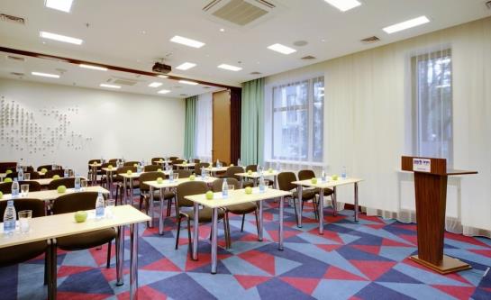 فندق Park Inn By Radisson Donetsk