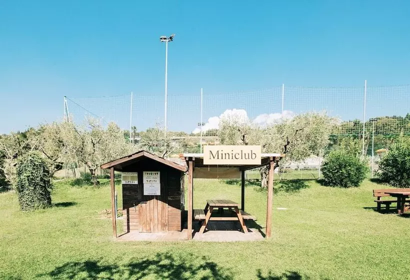 Отель Poiano Garda Resort