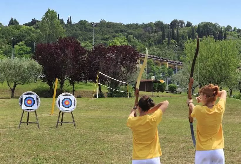 Отель Poiano Garda Resort