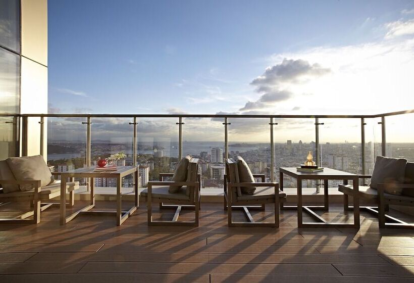 Отель Renaissance Istanbul Polat Bosphorus