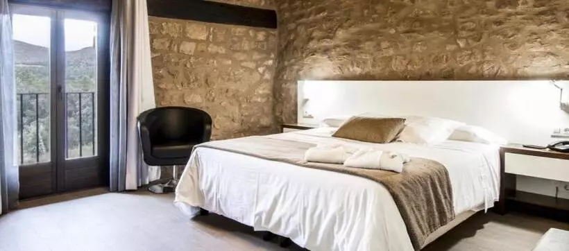 בית מלון כפרי Restaurante Masía La Torre