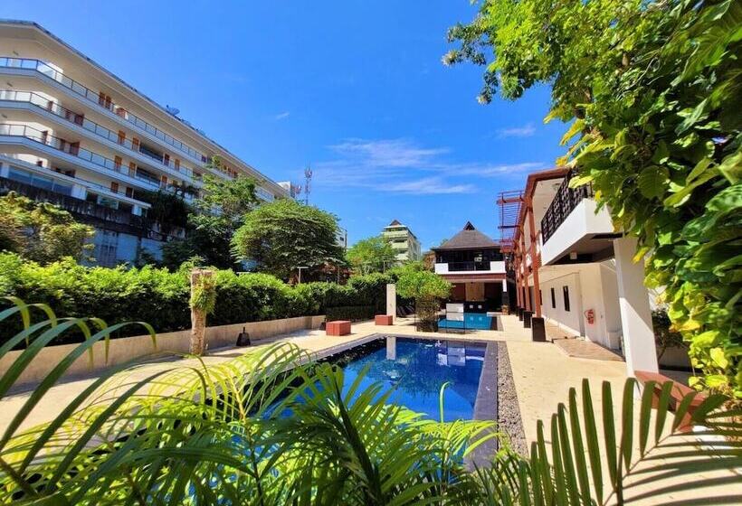 Surintra Boutique Resort