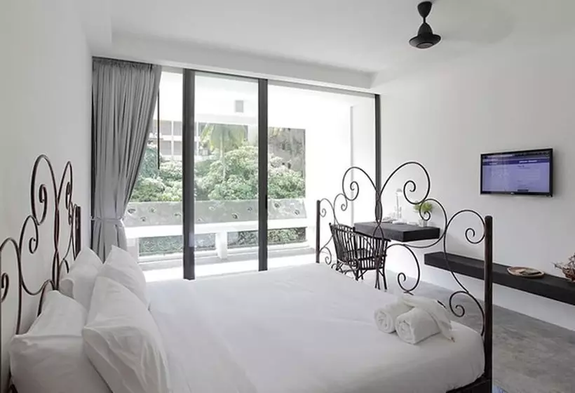 Surintra Boutique Resort