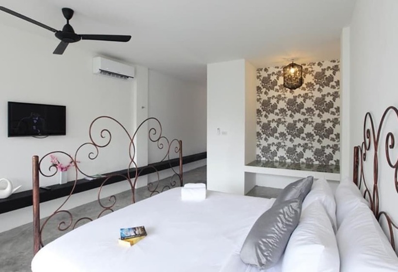 Surintra Boutique Resort