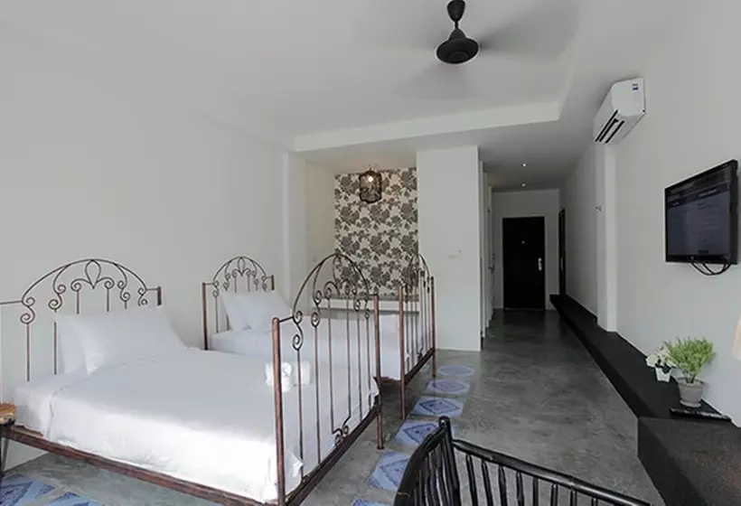 Surintra Boutique Resort