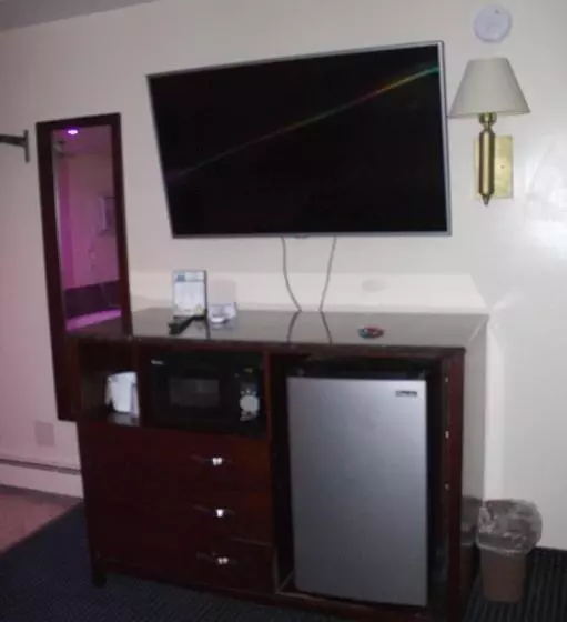 酒店 American Inn And Suites