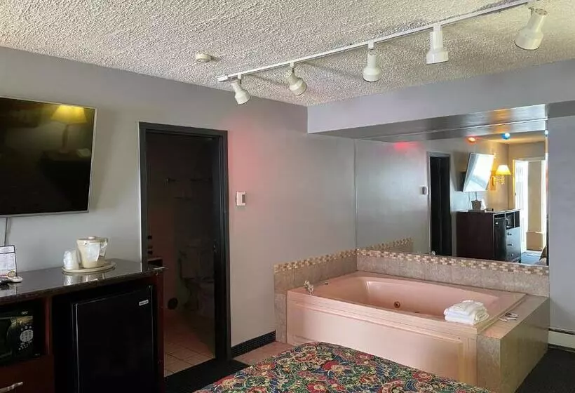 酒店 American Inn And Suites