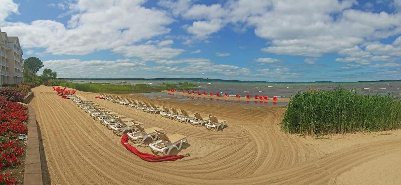 فندق Cherry Tree Inn & Suites